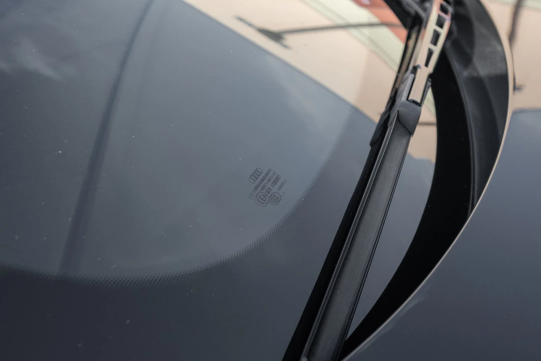 2014 Audi 42 R8 - Image 15 of 31