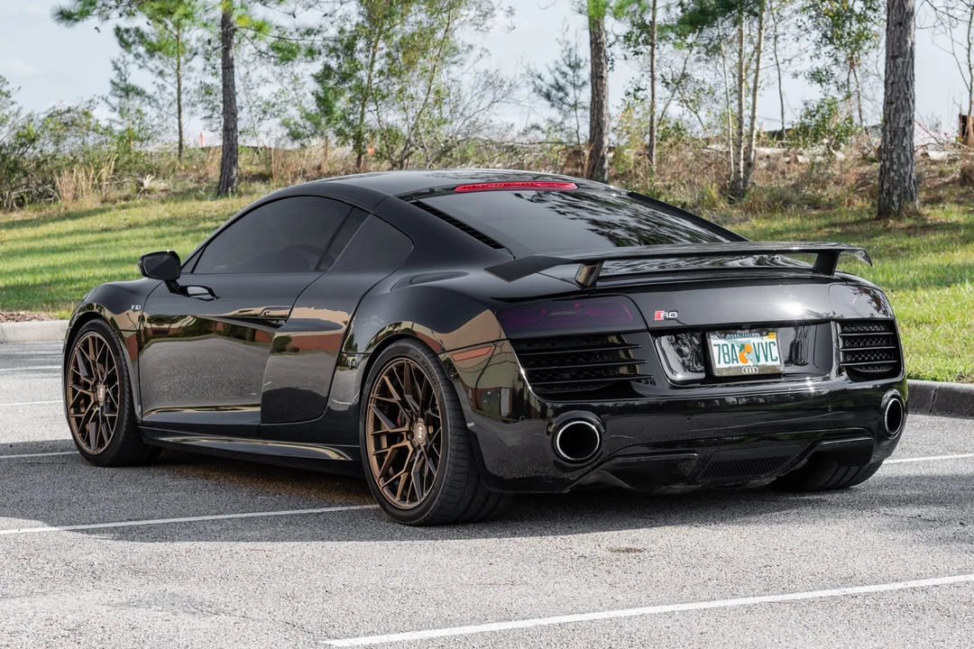 2014 Audi 42 R8 - Image 8 of 31