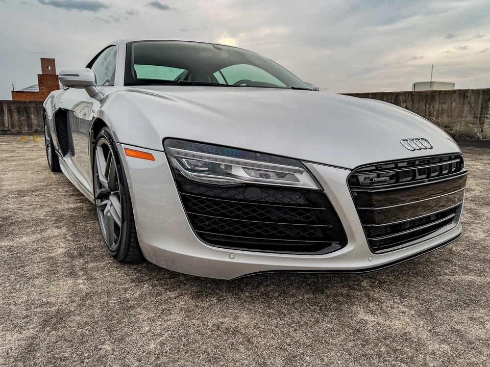 2014 Audi 42 R8 - Image 28 of 31