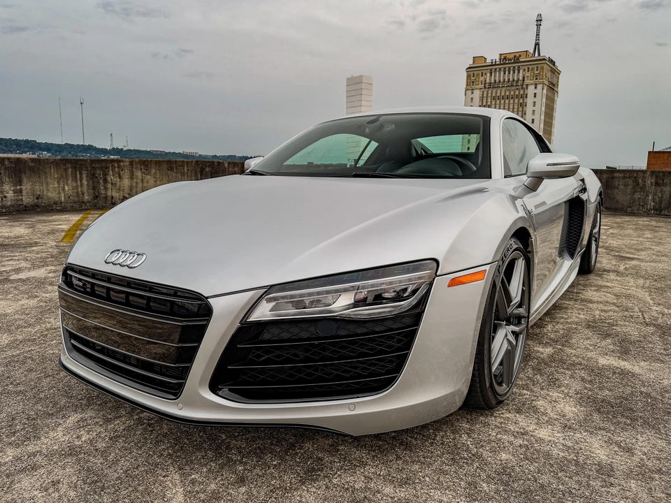 2014 Audi 42 R8 - Image 13 of 31