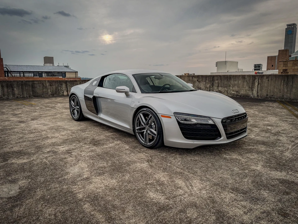 2014 Audi 42 R8 - Image 26 of 31