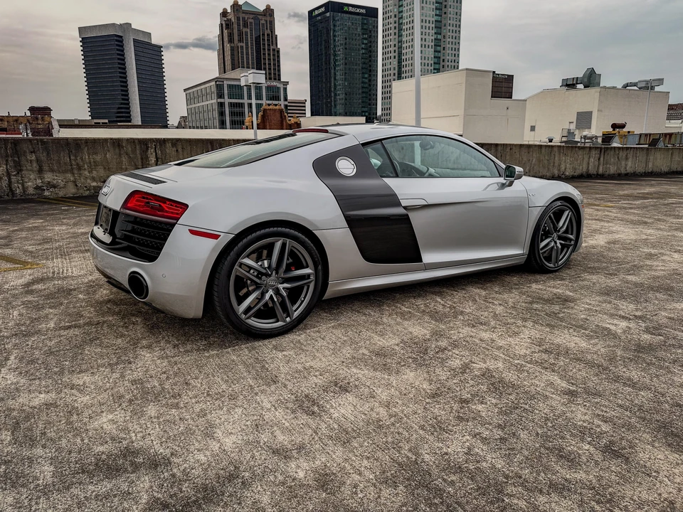2014 Audi 42 R8 - Image 24 of 31