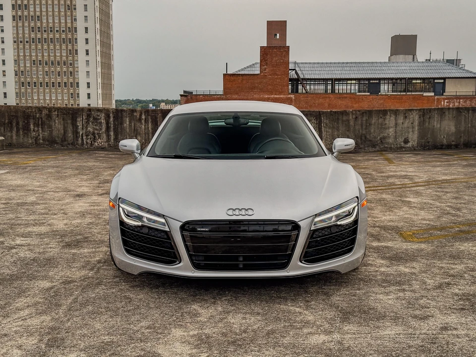 2014 Audi 42 R8 - Image 7 of 31