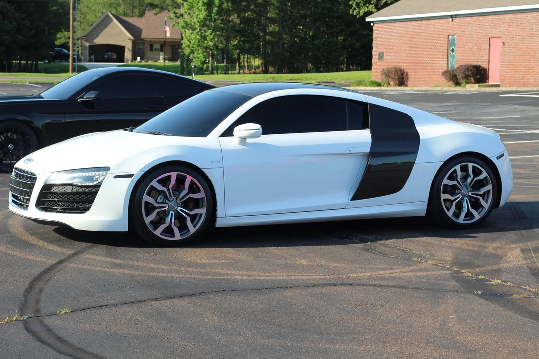 2014 Audi 42 R8 - Image 10 of 31