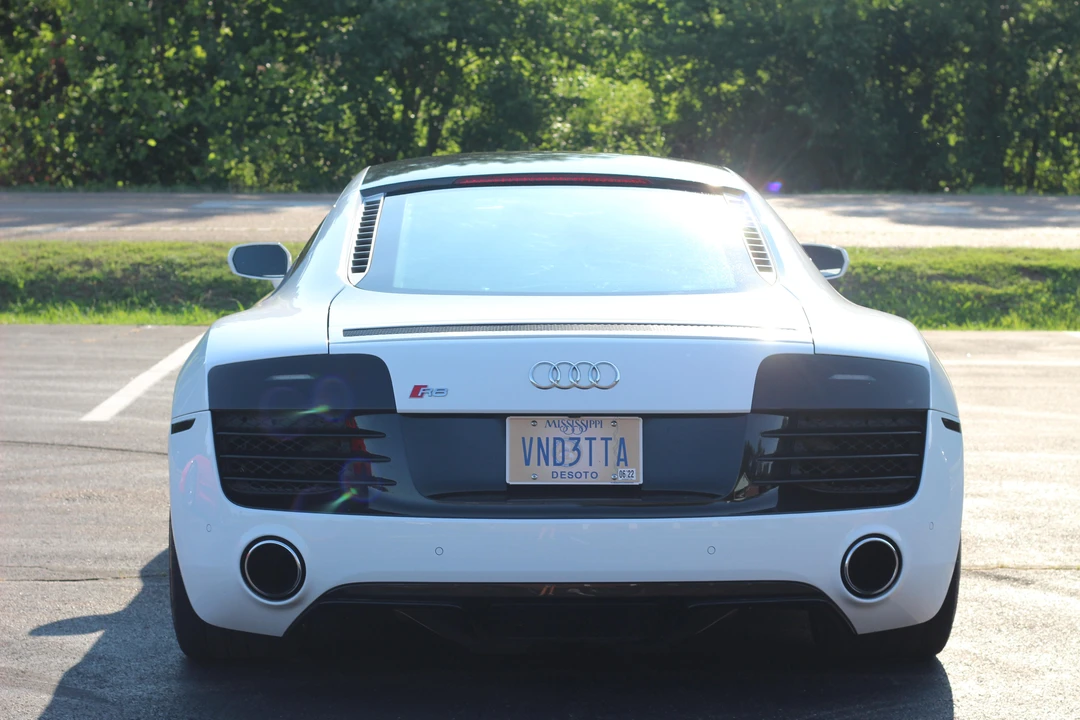 2014 Audi 42 R8 - Image 13 of 31