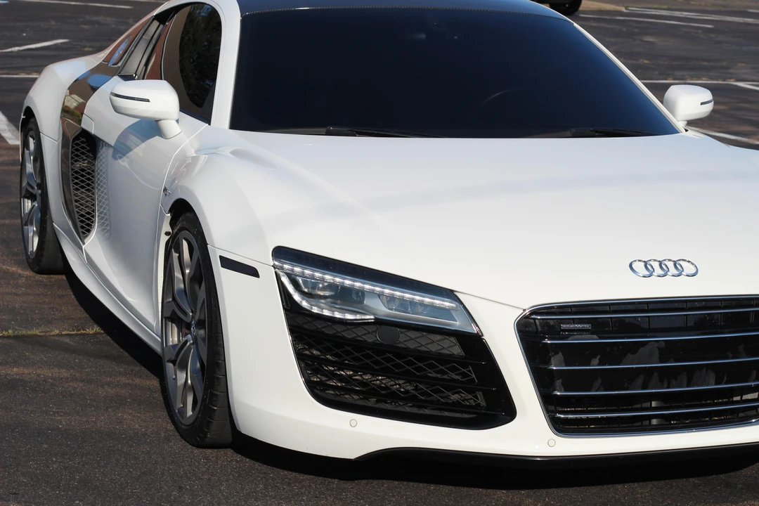 2014 Audi 42 R8 - Image 24 of 31