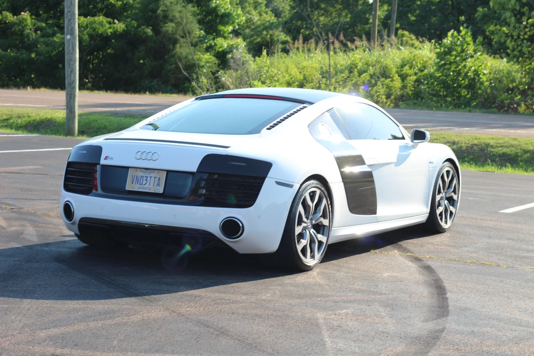 2014 Audi 42 R8 - Image 15 of 31