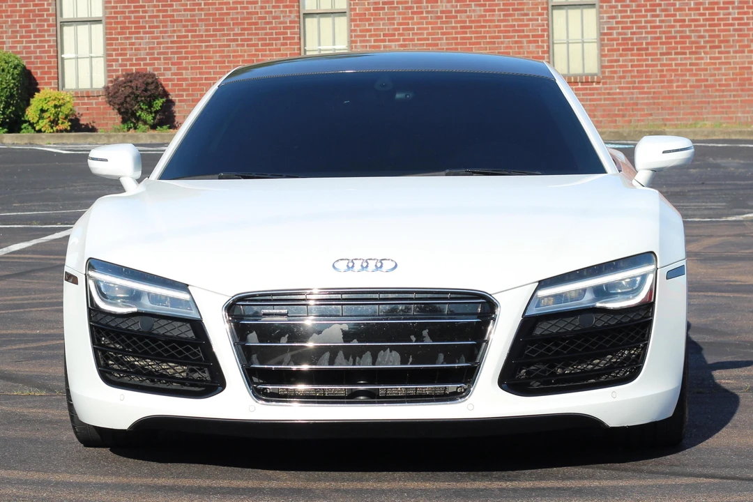 2014 Audi 42 R8 - Image 2 of 31