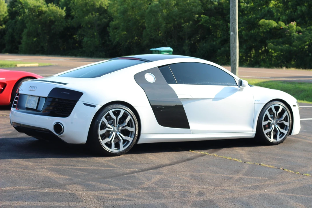 2014 Audi 42 R8 - Image 4 of 31