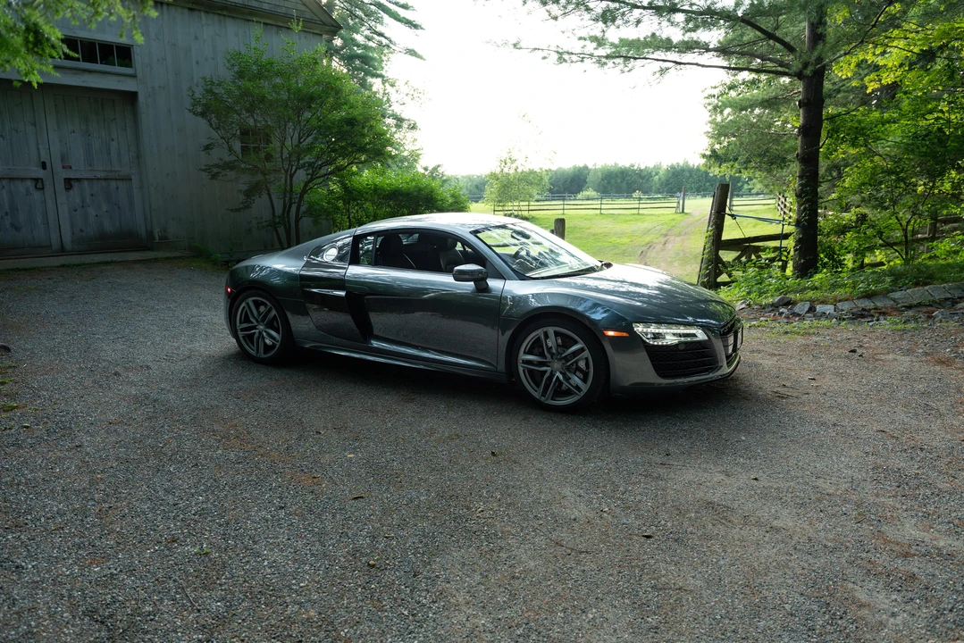 2014 Audi 42 R8 - Image 20 of 31