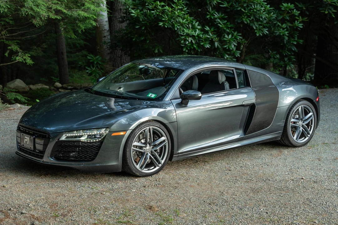 2014 Audi 42 R8 - Image 8 of 31