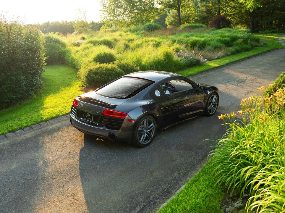 2014 Audi 42 R8 - Image 16 of 31