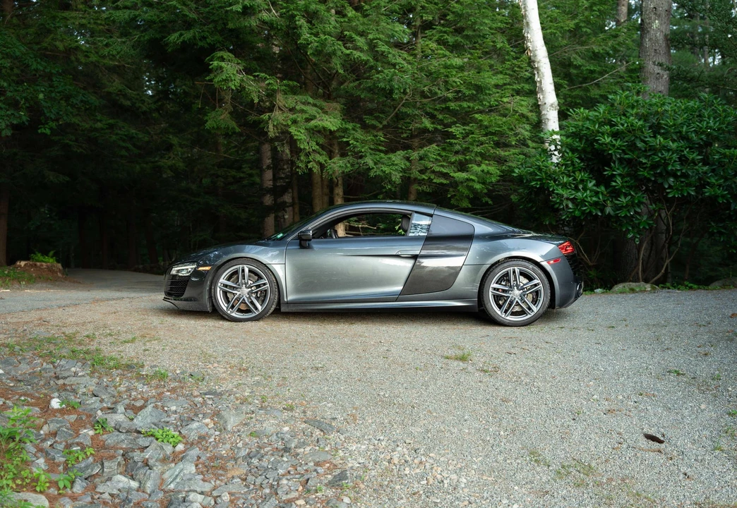 2014 Audi 42 R8 - Image 10 of 31