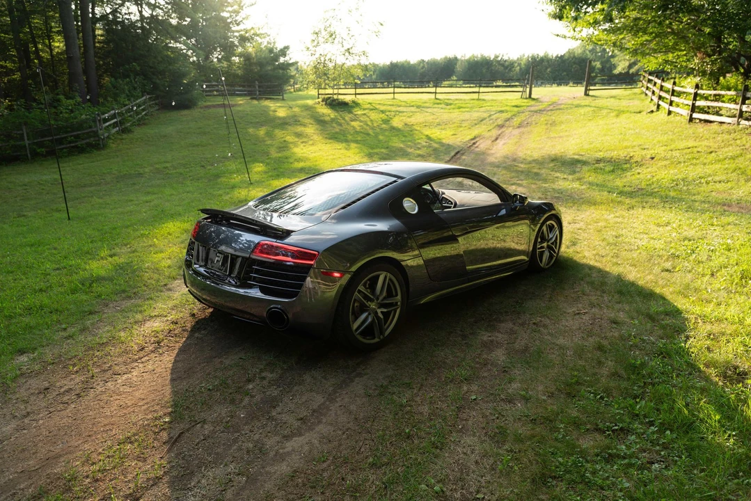 2014 Audi 42 R8 - Image 17 of 31