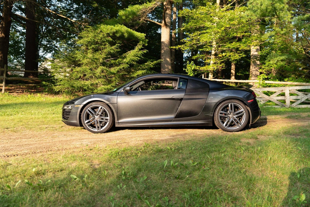 2014 Audi 42 R8 - Image 11 of 31
