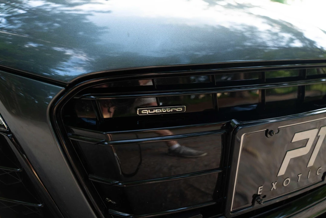 2014 Audi 42 R8 - Image 26 of 31