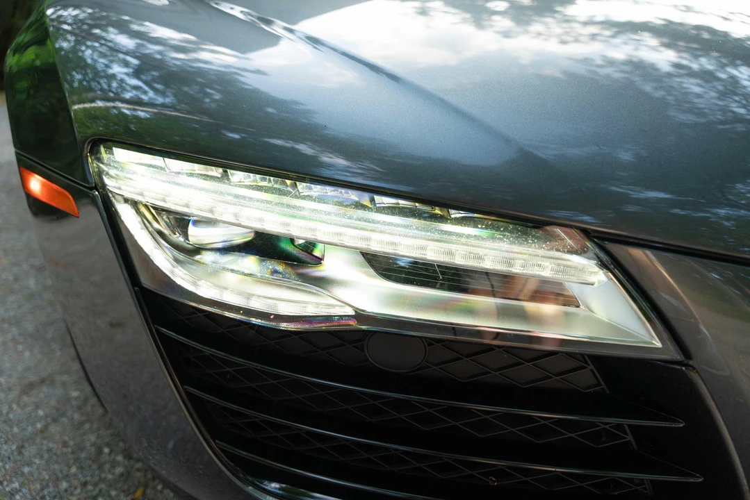 2014 Audi 42 R8 - Image 24 of 31