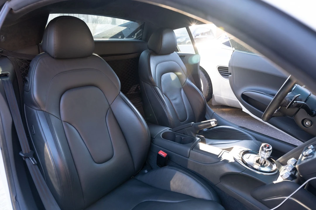 2014 Audi 42 R8 - Image 10 of 12