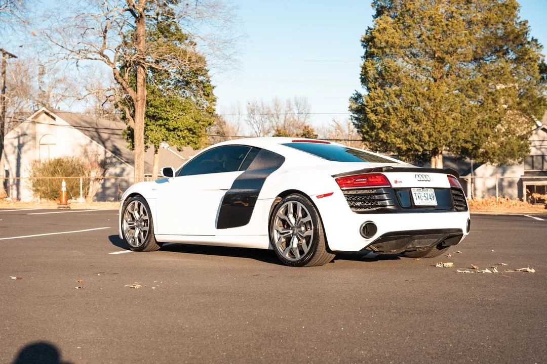 2014 Audi 42 R8 - Image 3 of 12