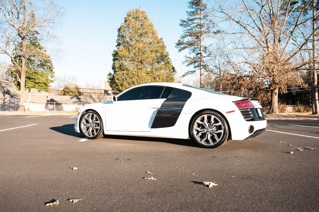 2014 Audi 42 R8 - Image 4 of 12