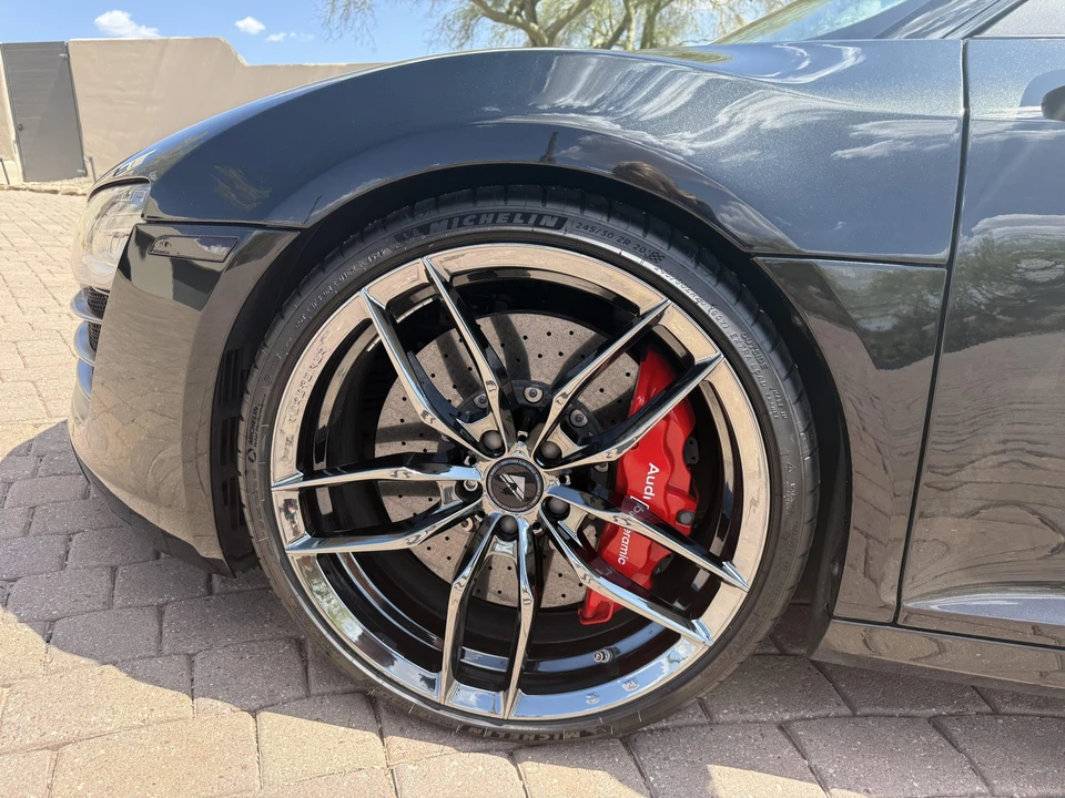 2014 Audi 42 R8 - Image 23 of 31