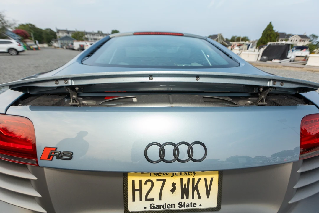 2014 Audi 42 R8 - Image 26 of 31
