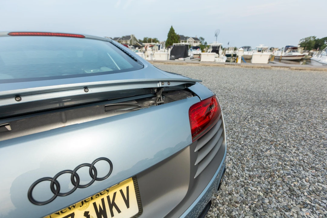 2014 Audi 42 R8 - Image 27 of 31