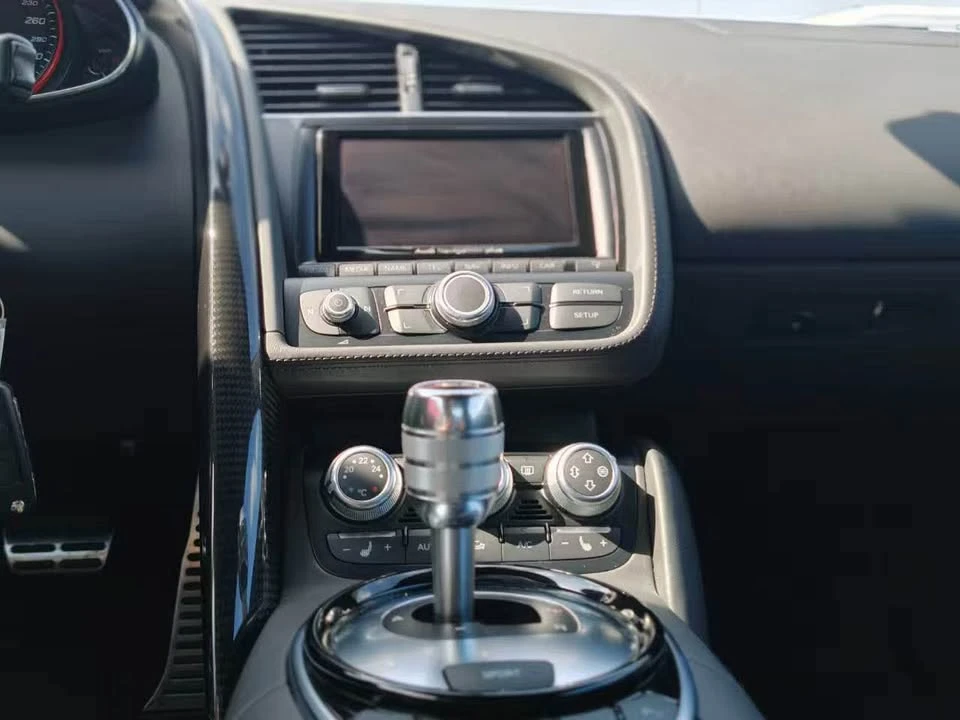 2014 Audi 42 R8 - Image 14 of 15