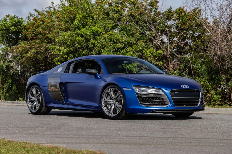 2014 Audi 42 R8 - Image 6 of 31
