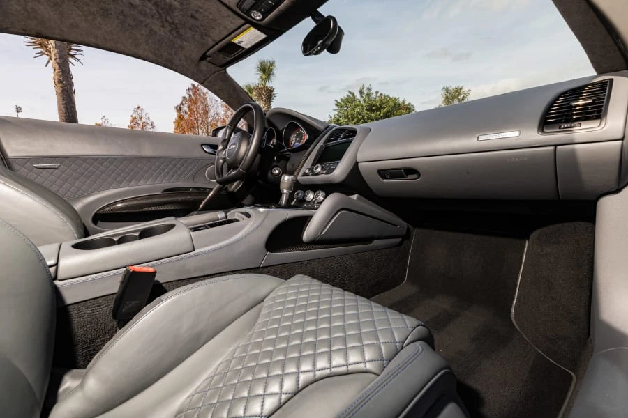 2014 Audi 42 R8 - Image 26 of 31
