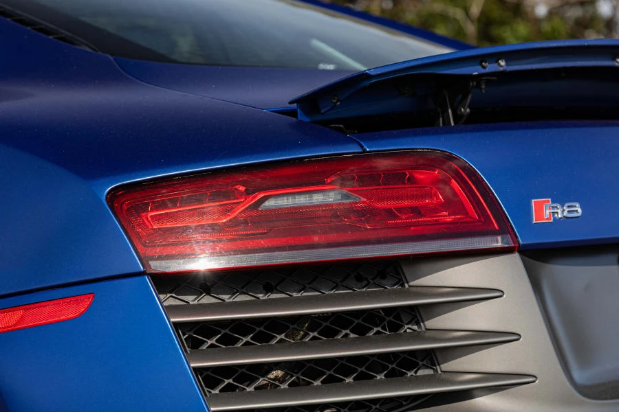 2014 Audi 42 R8 - Image 12 of 31