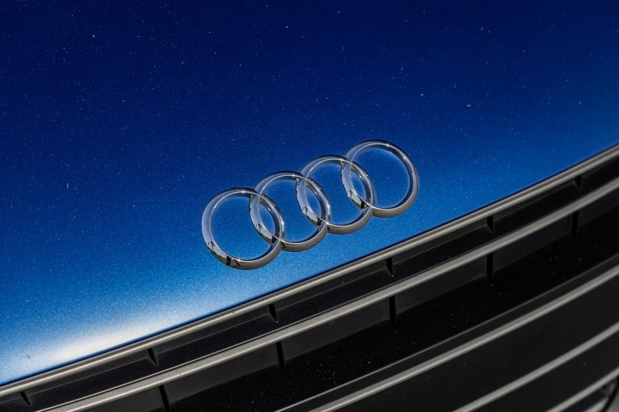 2014 Audi 42 R8 - Image 18 of 31
