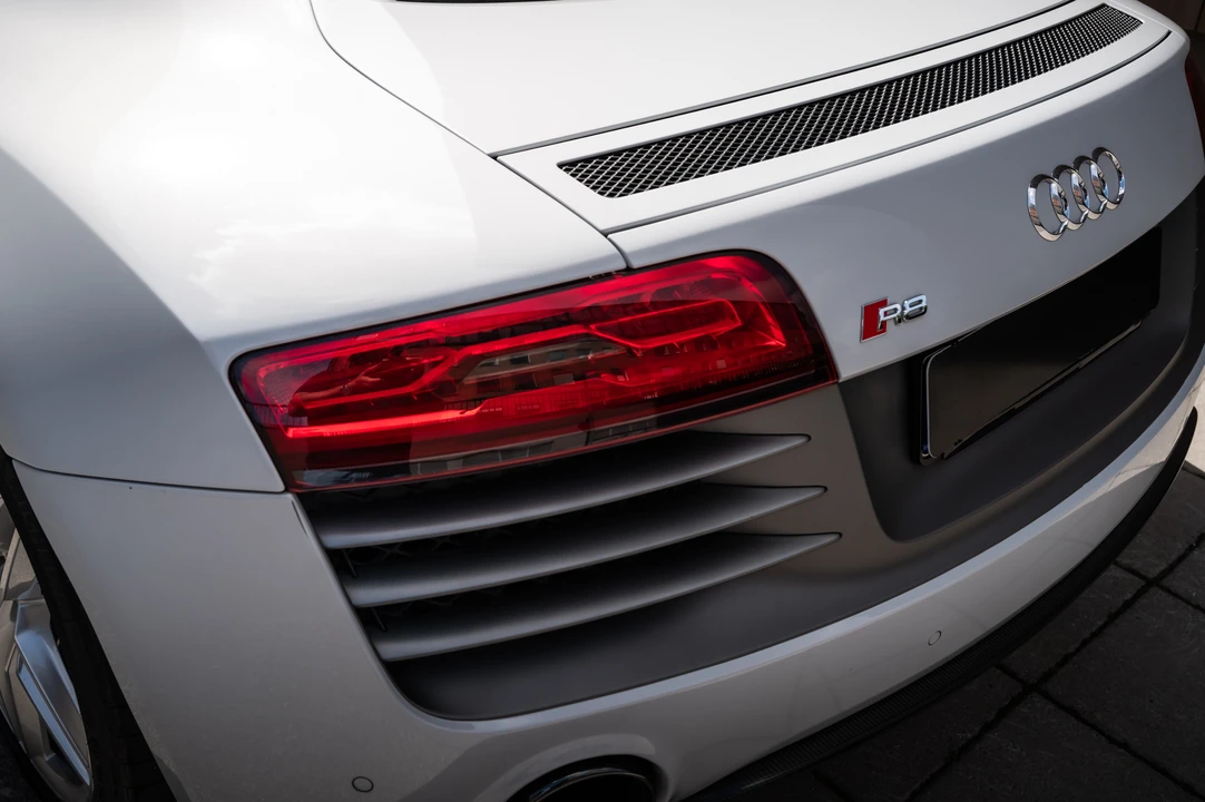 2014 Audi 42 R8 - Image 22 of 31