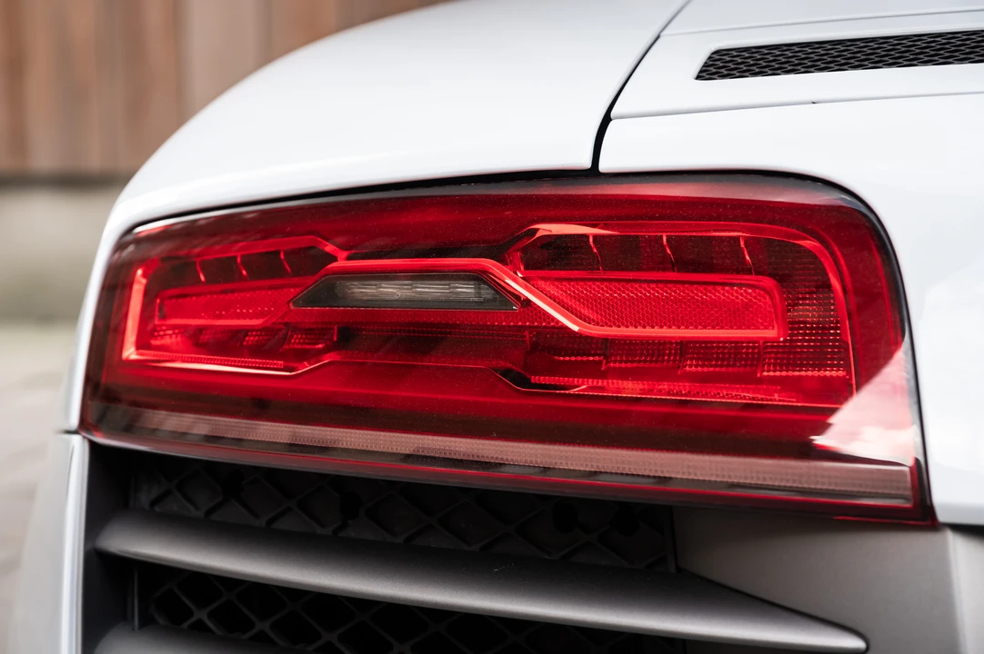 2014 Audi 42 R8 - Image 25 of 31