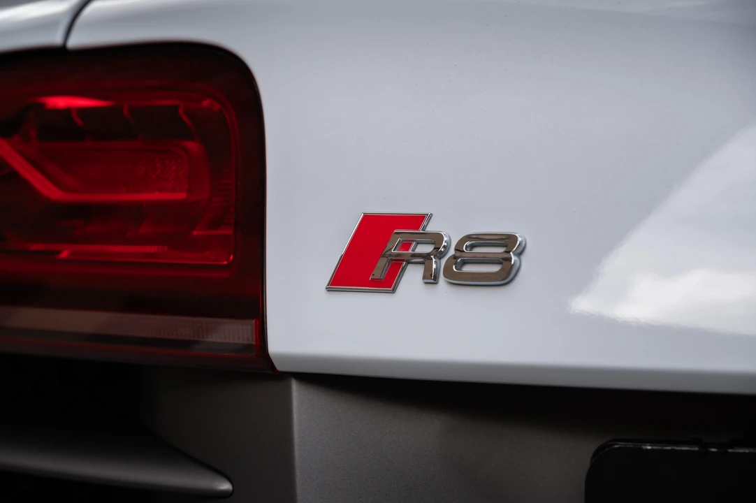 2014 Audi 42 R8 - Image 26 of 31