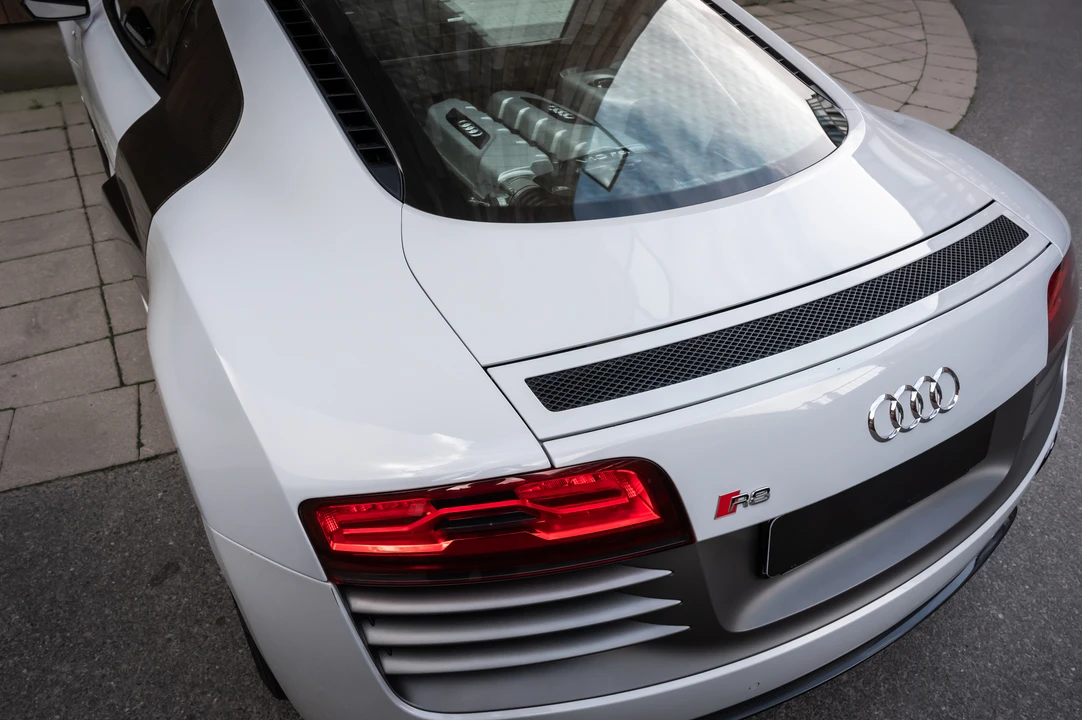 2014 Audi 42 R8 - Image 28 of 31