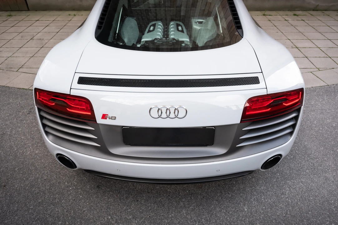 2014 Audi 42 R8 - Image 29 of 31