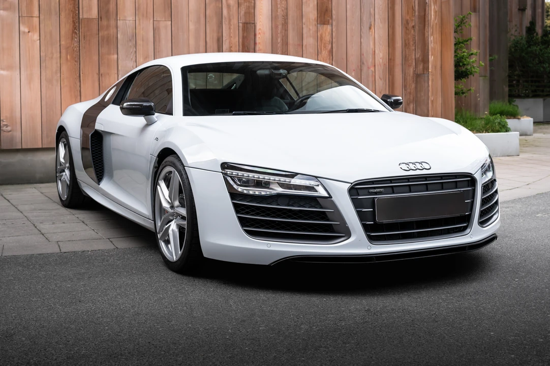 2014 Audi 42 R8 - Image 3 of 31