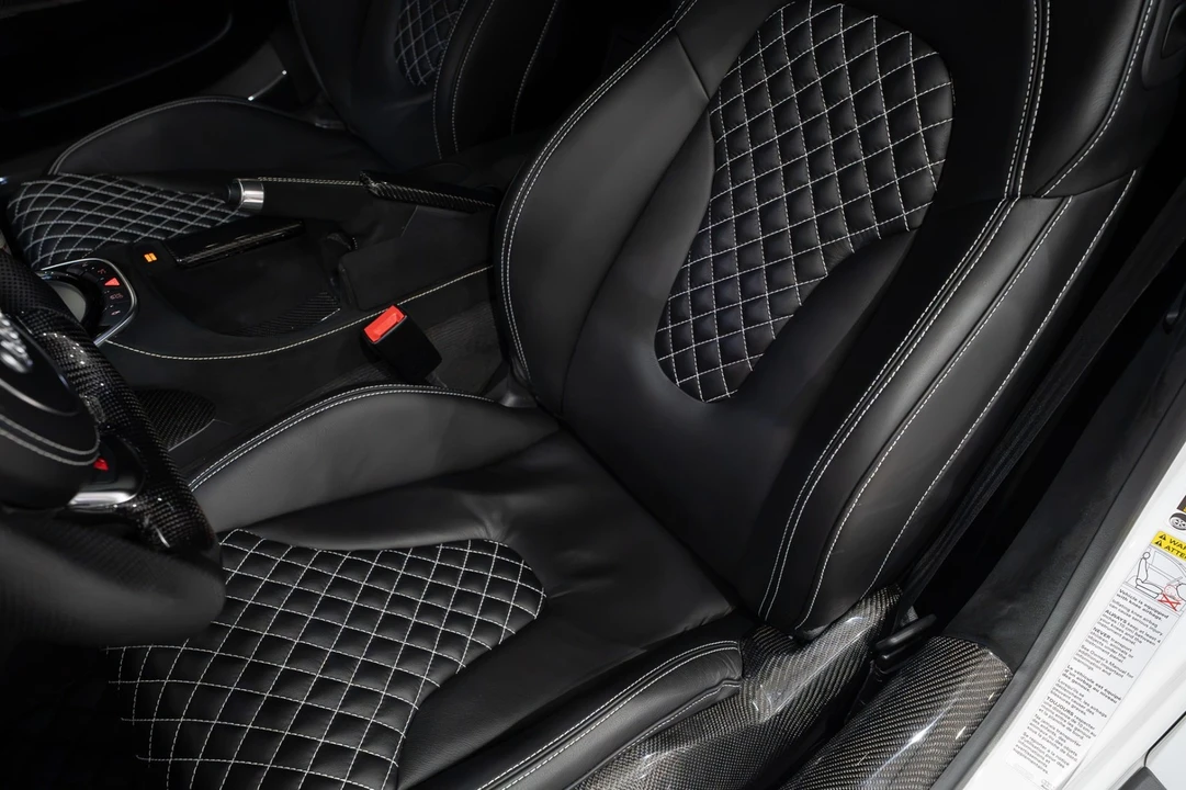 2014 Audi 42 R8 - Image 12 of 31