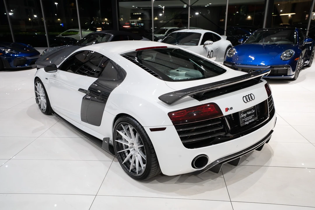 2014 Audi 42 R8 - Image 2 of 31