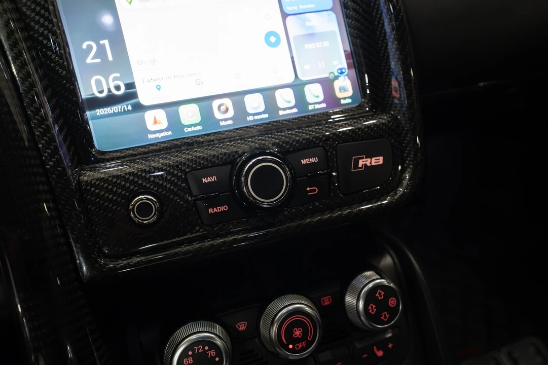 2014 Audi 42 R8 - Image 19 of 31