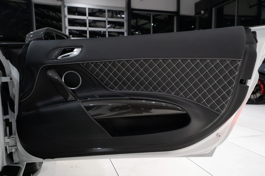 2014 Audi 42 R8 - Image 24 of 31