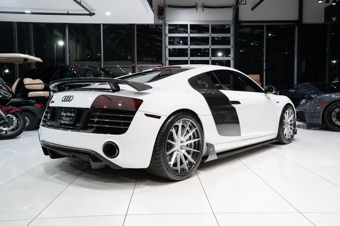 2014 Audi 42 R8 - Image 4 of 31