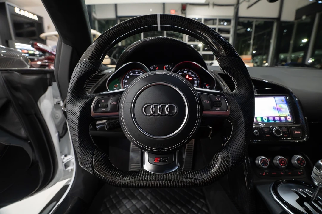 2014 Audi 42 R8 - Image 16 of 31