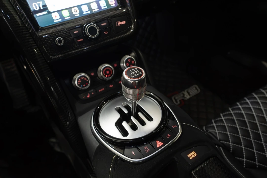 2014 Audi 42 R8 - Image 21 of 31