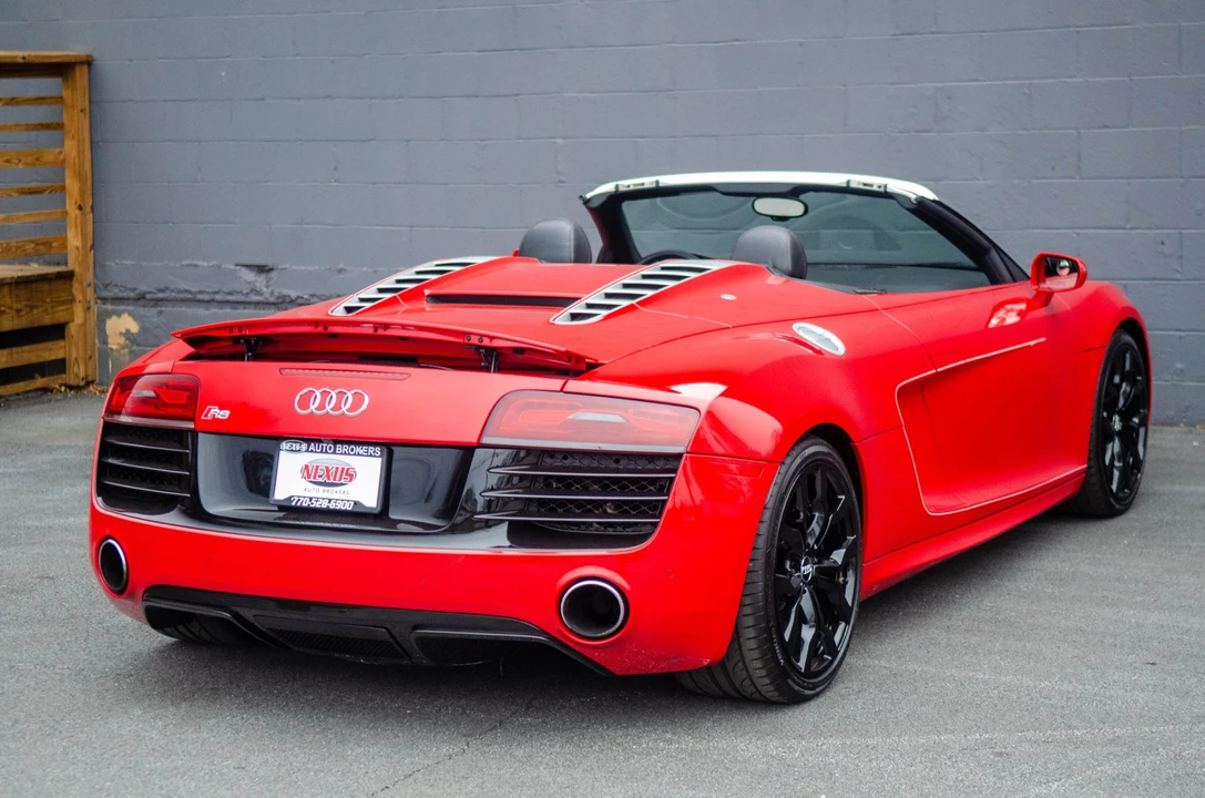 2014 Audi 42 R8 - Image 27 of 31
