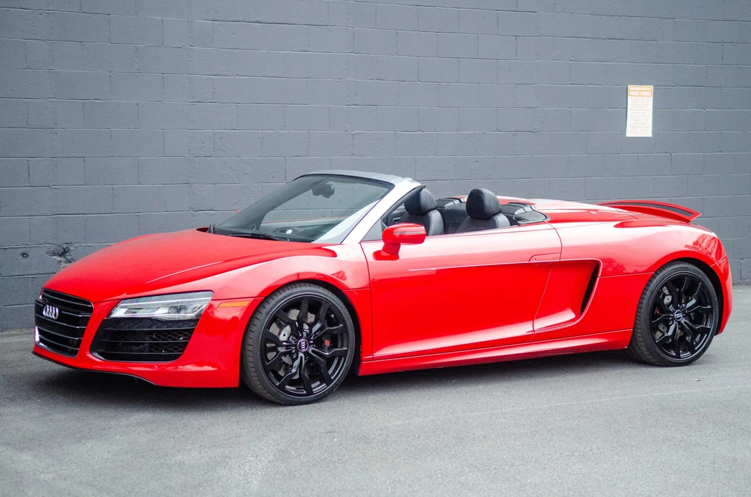 2014 Audi 42 R8 - Image 2 of 31