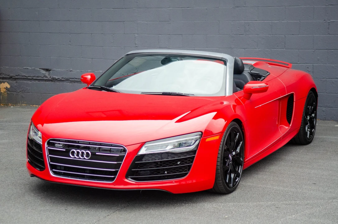 2014 Audi 42 R8 - Image 8 of 31