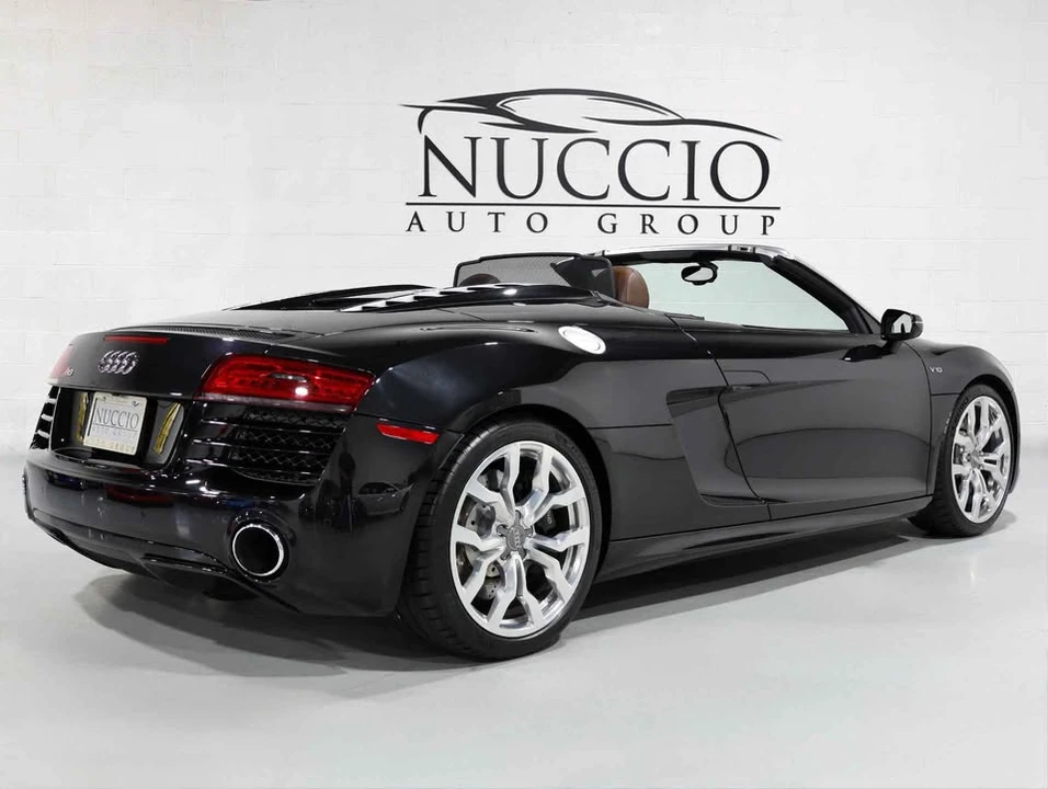 2014 Audi 42 R8 - Image 2 of 9
