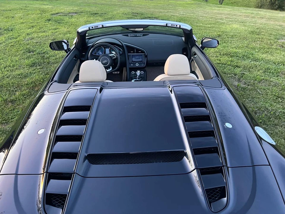 2014 Audi 42 R8 - Image 14 of 24